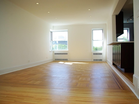 Fully Renovated 2 Bedroom 1-Bathroom
