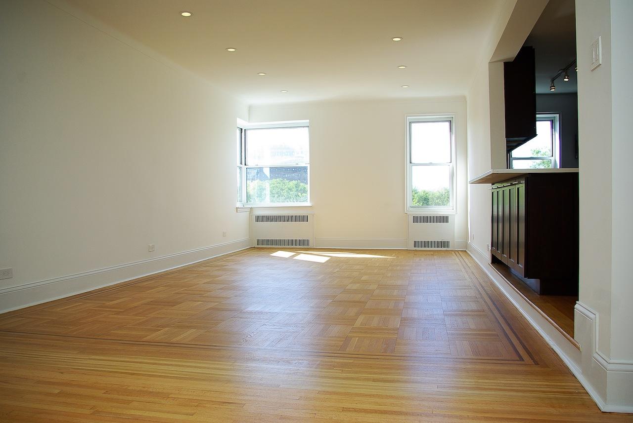 Fully Renovated 2 Bedroom 1-Bathroom