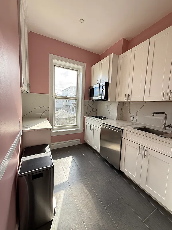 952 71st Street – Photo 11
