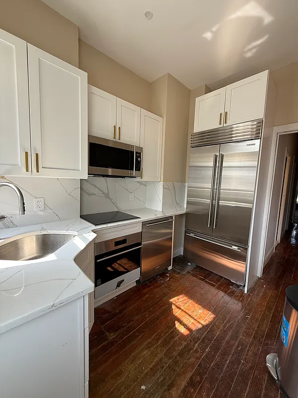 952 71st Street – Photo 4